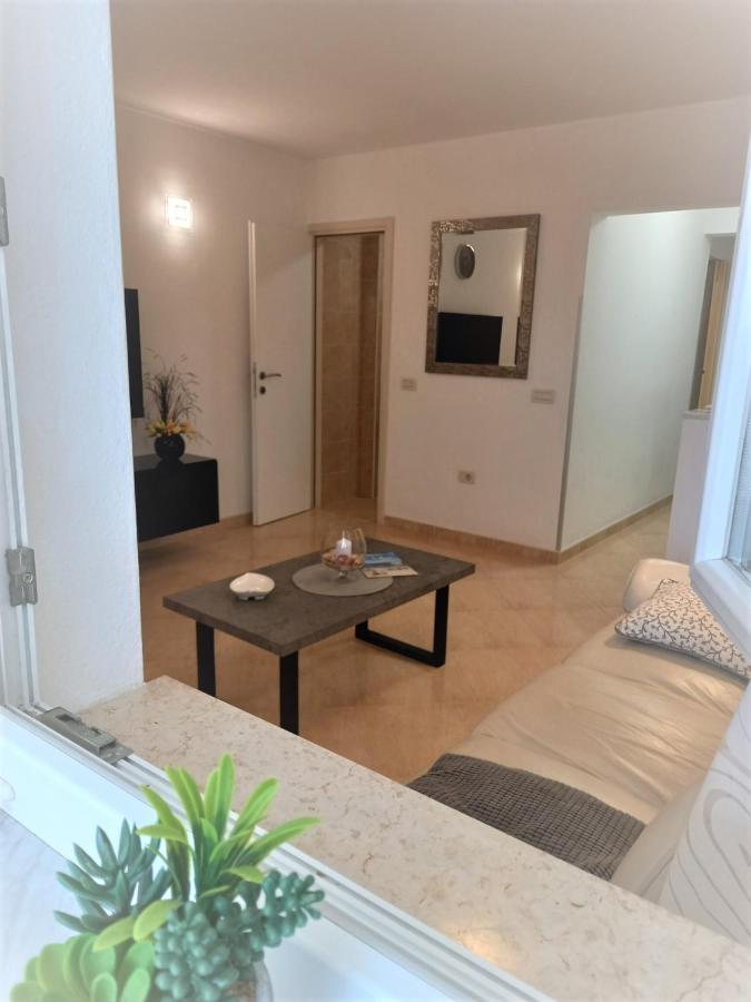Melody Apartment Пореч Экстерьер фото