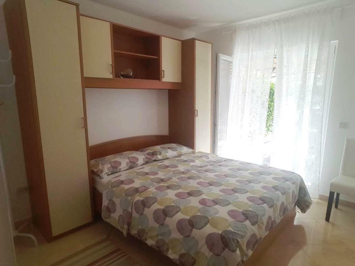 Melody Apartment Пореч Экстерьер фото